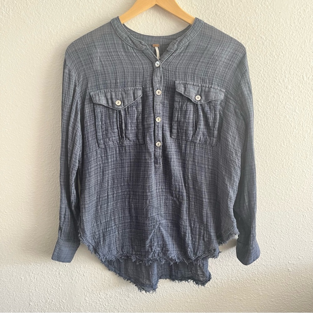 Free People Talk To Me Crinkle Gauze Button Up Fray Hem Top Blue Size Small
